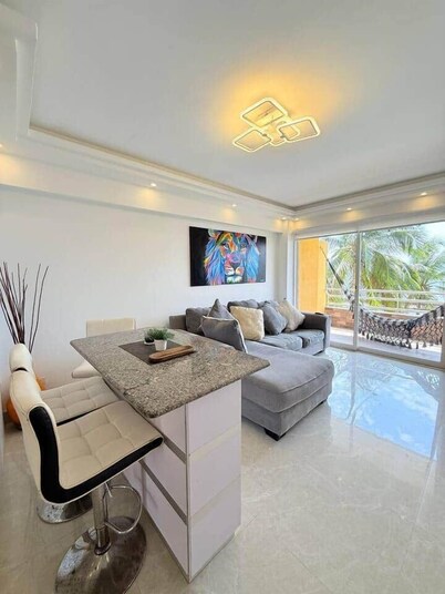 Premium Lecheria | Oceanfront, Pool, and Relaxation