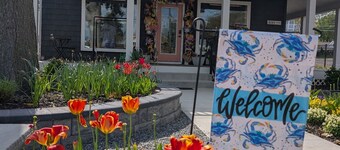 Magnolia Hideaway 2-BR Apt in center of Town of Colonial Beach