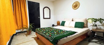 LA CHIVA HOSTEL