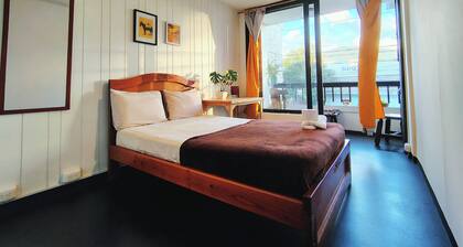 LA CHIVA HOSTEL