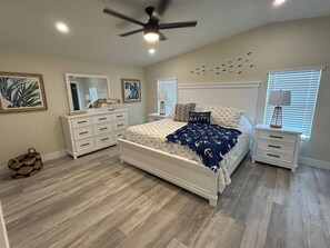 3 bedrooms, iron/ironing board, Internet, bed sheets
