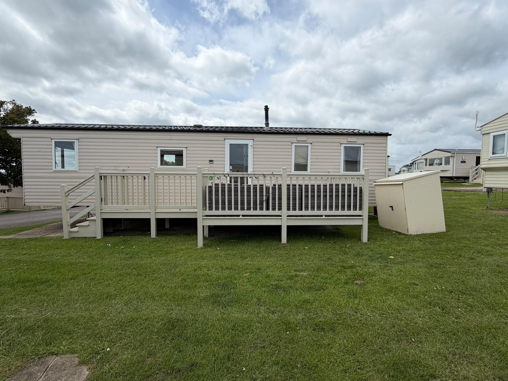 Discover the ideal destination for your next family holiday with 2cHolidays at Sand le Mere Holiday Park in Yorkshire.