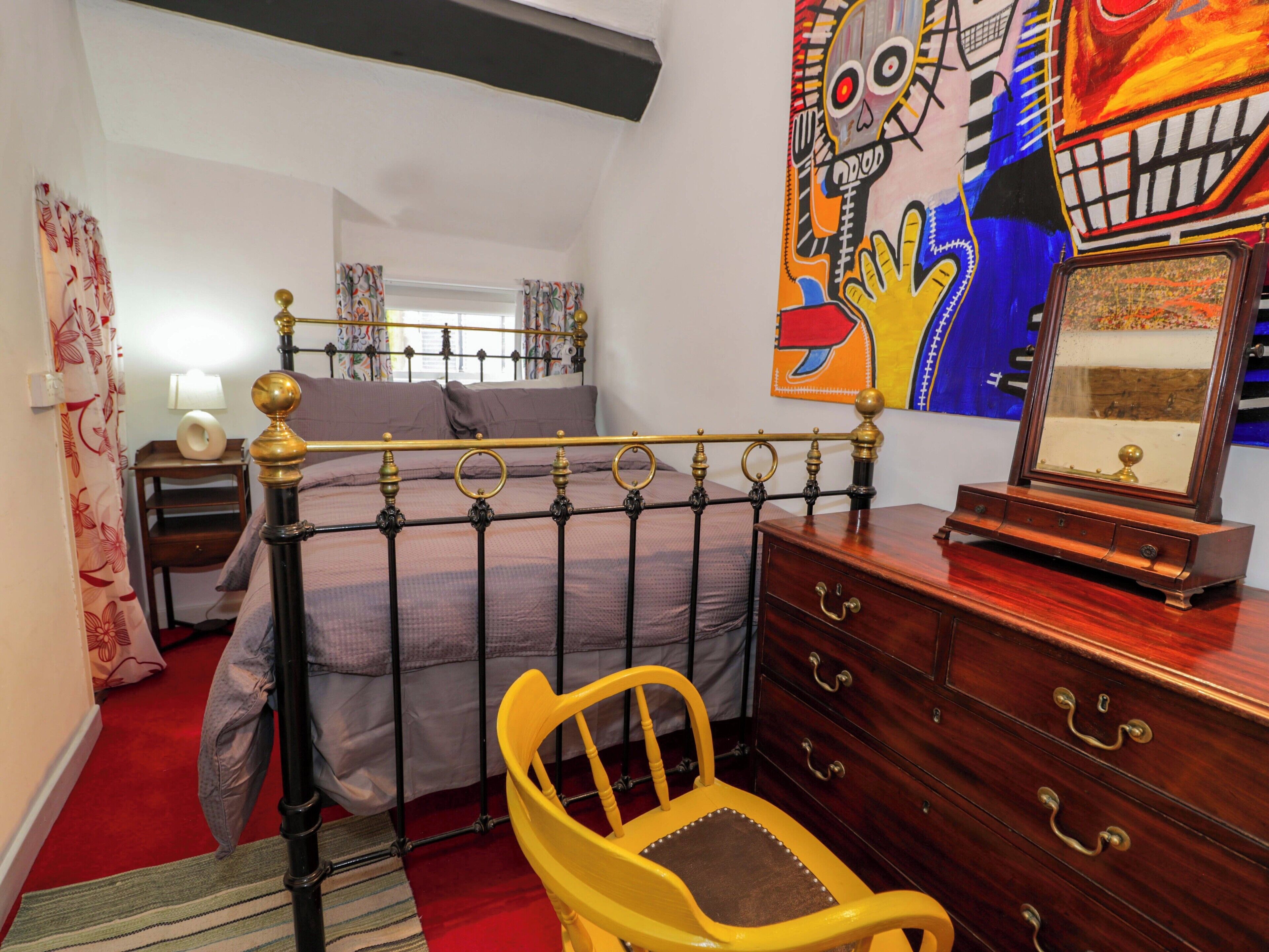 5 عدّة غرف نوم وبديكورات فريدة لكل غرفة وطراز فريد لكل وحدة