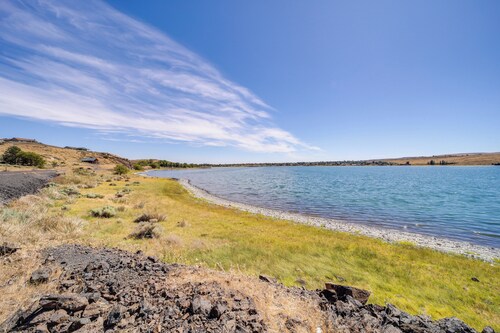 Steps to Soap Lake: Studio Stay w/ Patio!