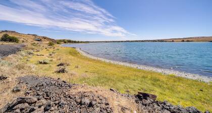 Steps to Soap Lake: Studio Stay w/ Patio!