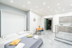 1 habitación, escritorio, wifi y ropa de cama 