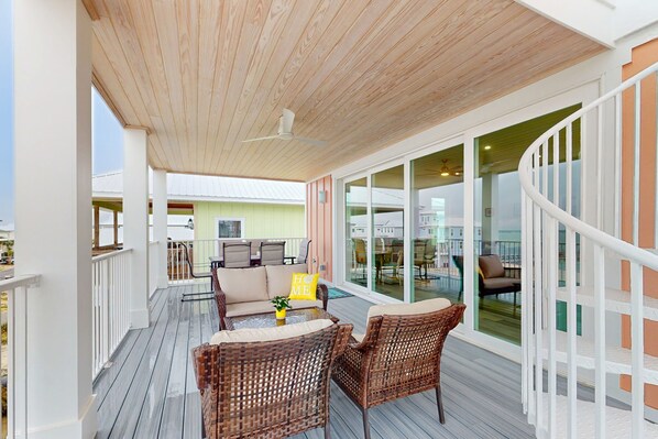 Interior - Newly built home near beach with sound view, balcony, WiFi, W/D & AC (Navarre)