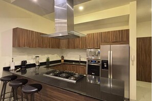 Fridge, microwave, oven, coffee/tea maker