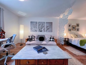 1 bedroom, iron/ironing board, WiFi, bed sheets