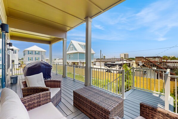 Terrace/patio - Nautical home in coastal community with shared pool, Wifi, Pet friendly (Pensacola)