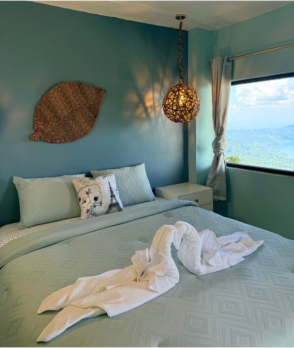 Single Room, Lake View | Free WiFi