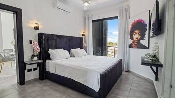 2 bedrooms, iron/ironing board, free WiFi, wheelchair access