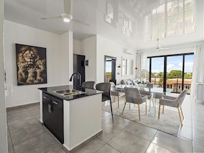 Interior - Modern 2BR at Rizz Suites • Pool Access • Walk to Beach • 2 King Beds • Sosua (Sosúa)