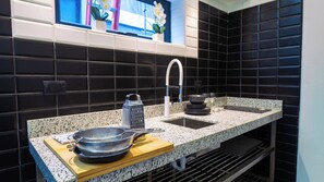 Microwave, stovetop