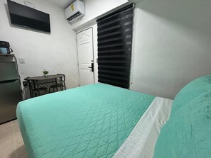 1 bedroom, in-room safe, free WiFi, bed sheets