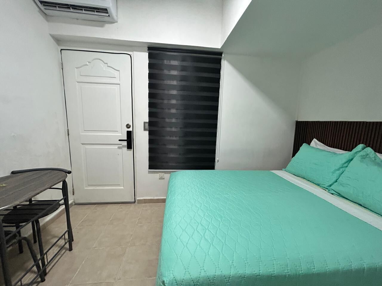 1 bedroom, in-room safe, free WiFi, bed sheets
