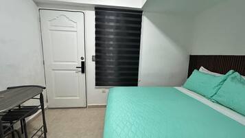 1 bedroom, in-room safe, free WiFi, bed sheets