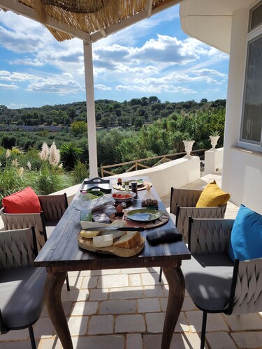 Trullo in panoramic position Ostuni
