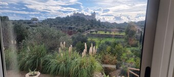 Trullo in panoramic position Ostuni