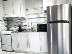 Fridge, microwave, oven, stovetop