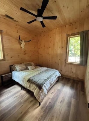 3 chambres, fer et planche à repasser, lit parapluie, Wi-Fi gratuit