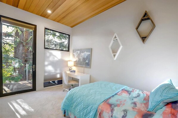 Studio (4 Bedrooms) | 4 bedrooms, laptop workspace, iron/ironing board, bed sheets - KBM Resorts Long Term Lease 4 Bed/3 Bath Luxury Home Pool, Bbq, Fitness Center Orinda Retreat Ldd-32 (Orinda)