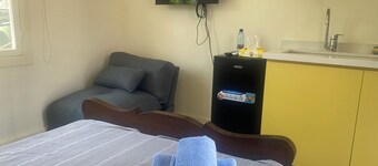 Cozy 1-bedroom chalet in brilliant Batroun with AC