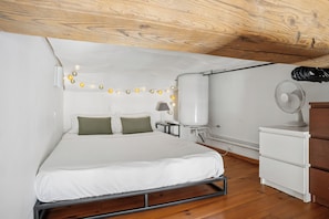 1 Schlafzimmer, Schreibtisch, Bügeleisen/Bügelbrett, kostenloses WLAN