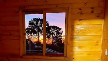 Comfort Cottage, 3 Bedrooms, Pets Allowed, Garden View | Free cribs/infant beds, free rollaway beds, free WiFi