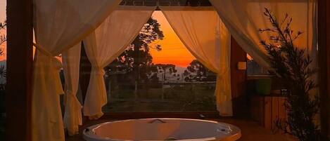 Bain à remous extérieur