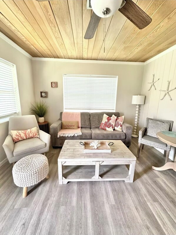 Living area - Atlantic Ave Beachside Condo! (Delray Beach)