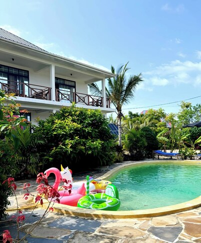 Jungle Villa - Apartment on Upper Floor of a Villa