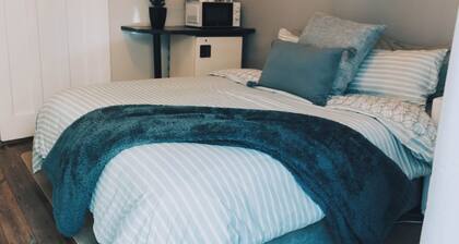 Modern Cozy Suit in the Heart of Bloemfontein - Pet friendly