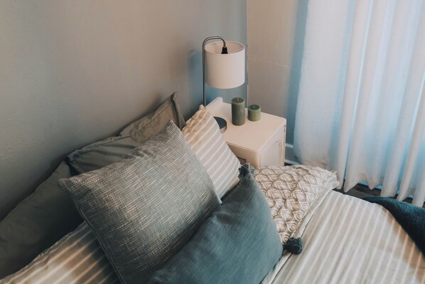 1 chambre, fer et planche à repasser, Wi-Fi, draps fournis