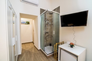 Basic Room | Free WiFi