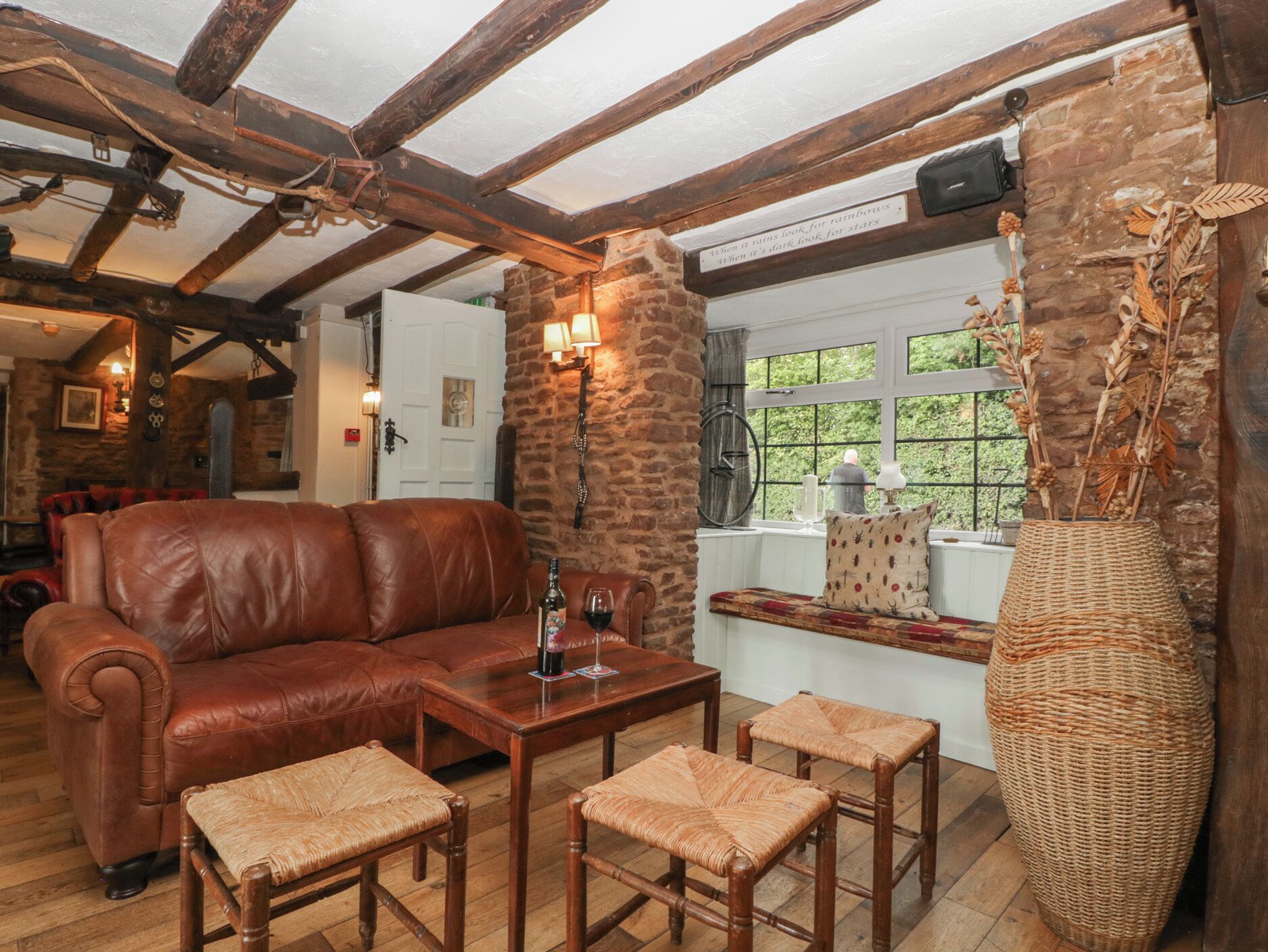 Penny Farthing Inn, Pet Friendly, With Open Fire In Ross-on-wye - Herefordshire