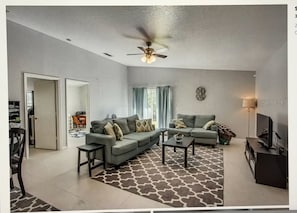 Living area - Charming 3-bedroom house in Orlando (Orlando)