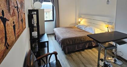 Double or Twin Beds Studio Apartment and Private Parking in Loco