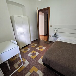 1 habitación, escritorio y wifi gratis 