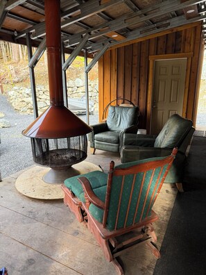 Terrace/patio - Lake Elizabeth Retreat - car rental available! (Hollis)