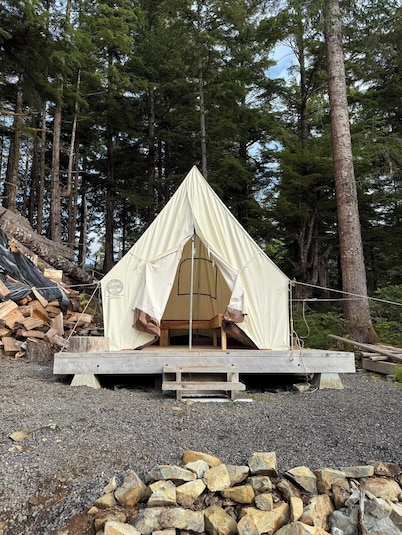 Lake Elizabeth Retreat - car rental available!