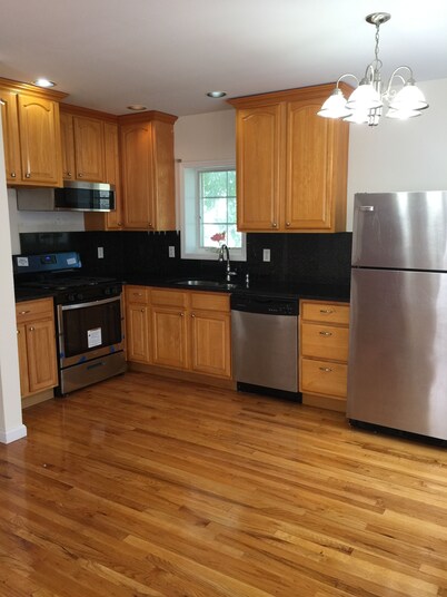 3-bedroom  2 bathroom condo in Queens! US OPEN! Prime location