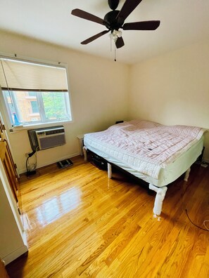 3 Schlafzimmer, Bügeleisen/Bügelbrett, Internetzugang, Bettwäsche