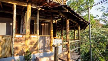 Kamar Double atau Twin Standar, beranda, pemandangan kebun | Wi-Fi gratis