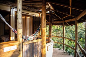 Habitación estándar con 1 cama doble o 2 individuales, lanai, vistas al jardín | Wifi gratis