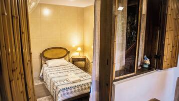 Economy Single Room, Lanai, Garden View | Free WiFi