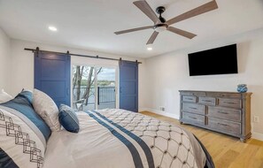 5 bedrooms, Internet, bed sheets