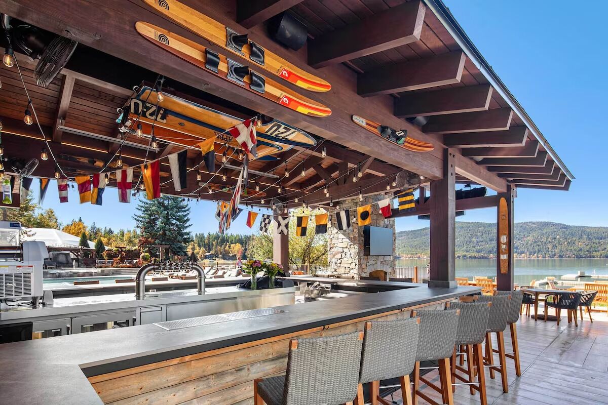 Bar (in der Unterkunft)