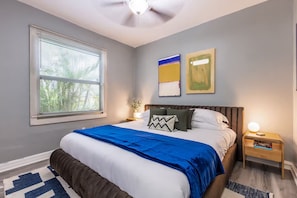 2 bedrooms, iron/ironing board, free WiFi, bed sheets