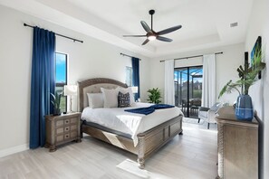5 bedrooms, desk, iron/ironing board, travel crib